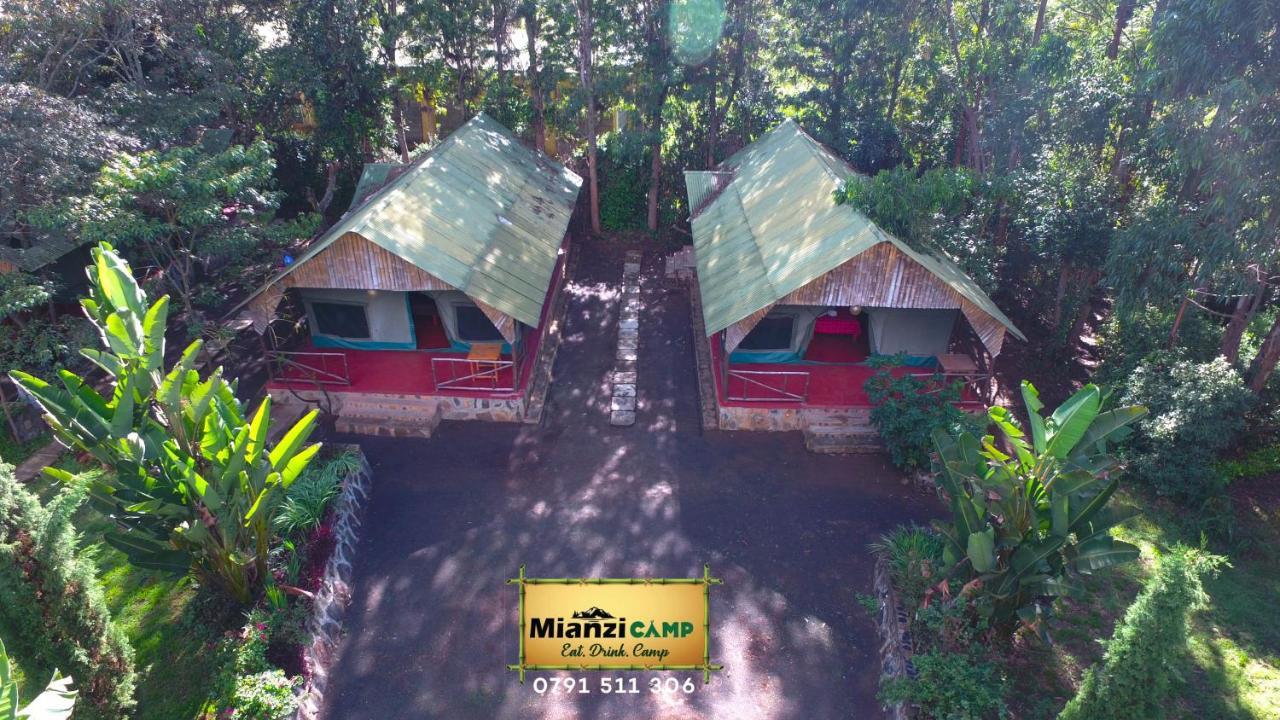 Camp Mahon Gardens Hotel Nanyuki Exterior photo