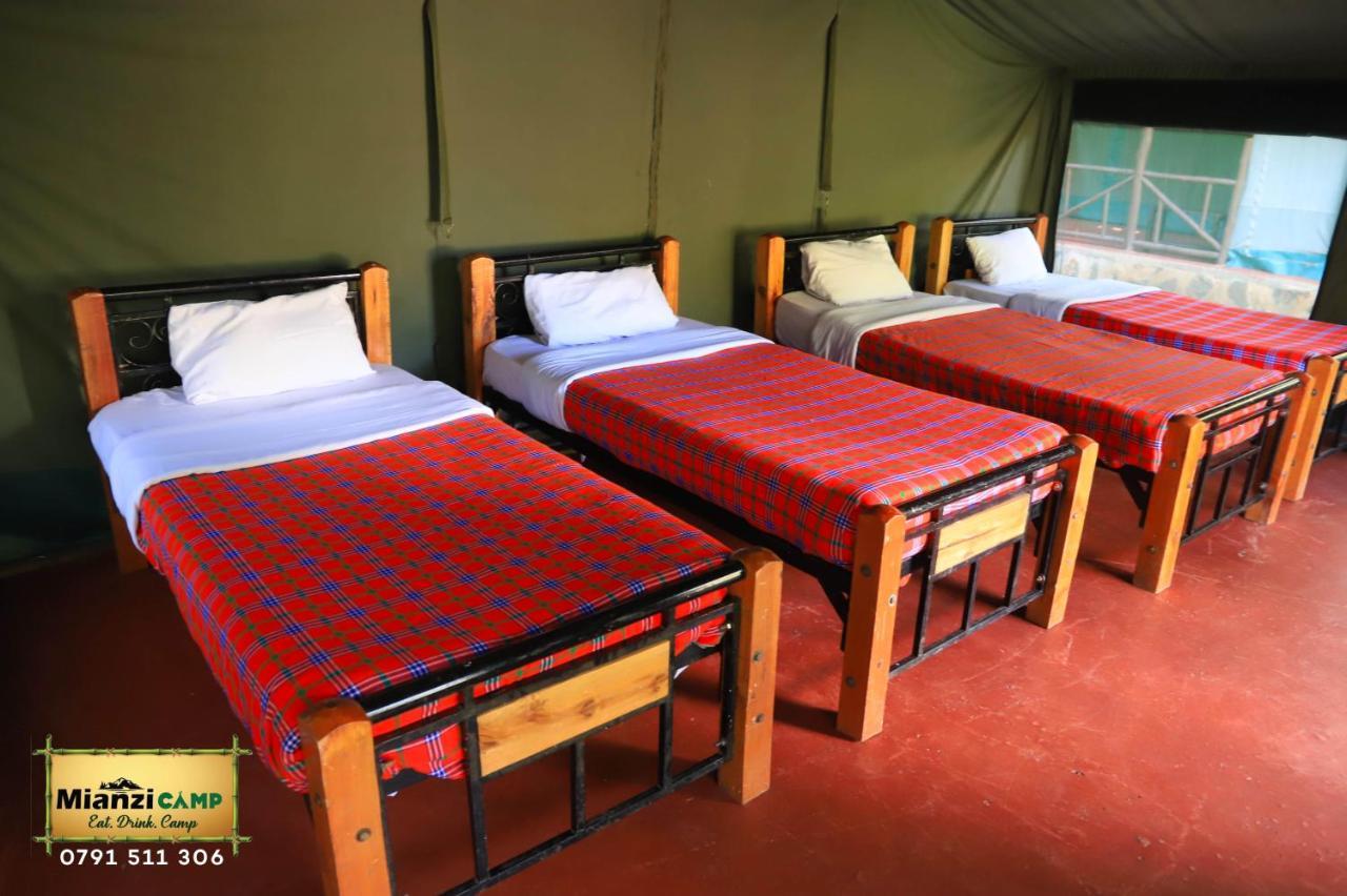 Camp Mahon Gardens Hotel Nanyuki Exterior photo