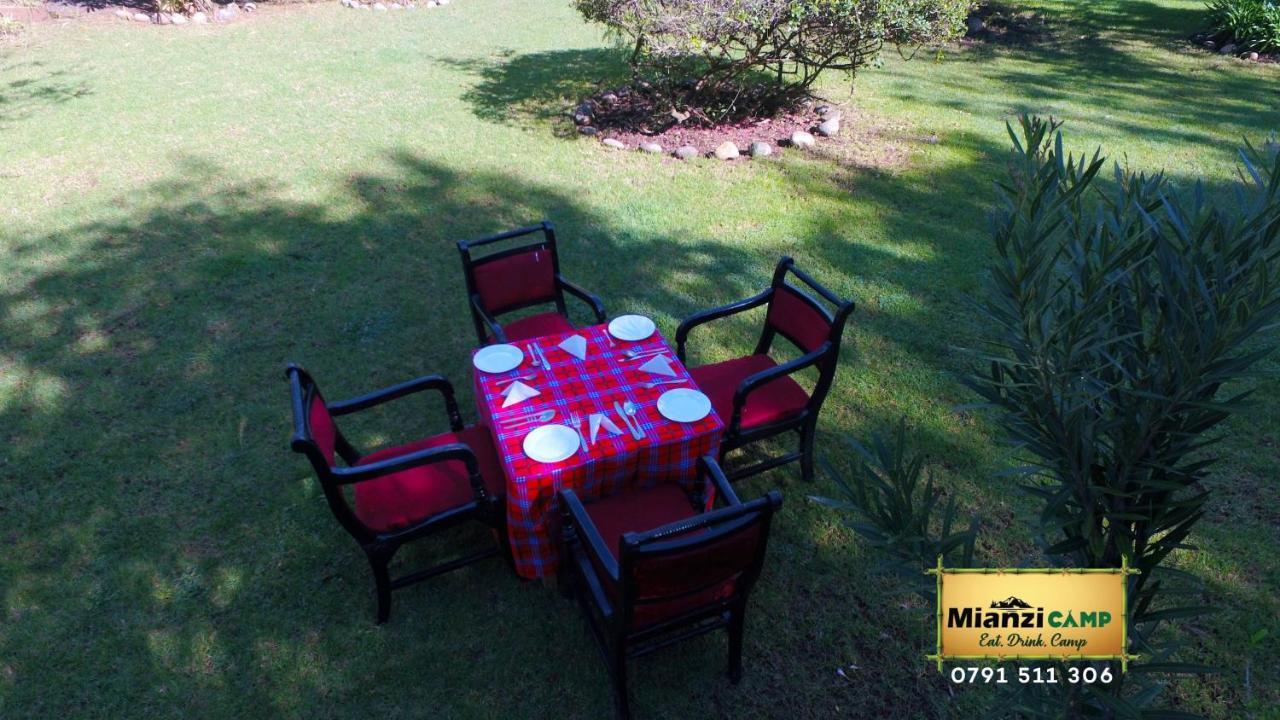 Camp Mahon Gardens Hotel Nanyuki Exterior photo