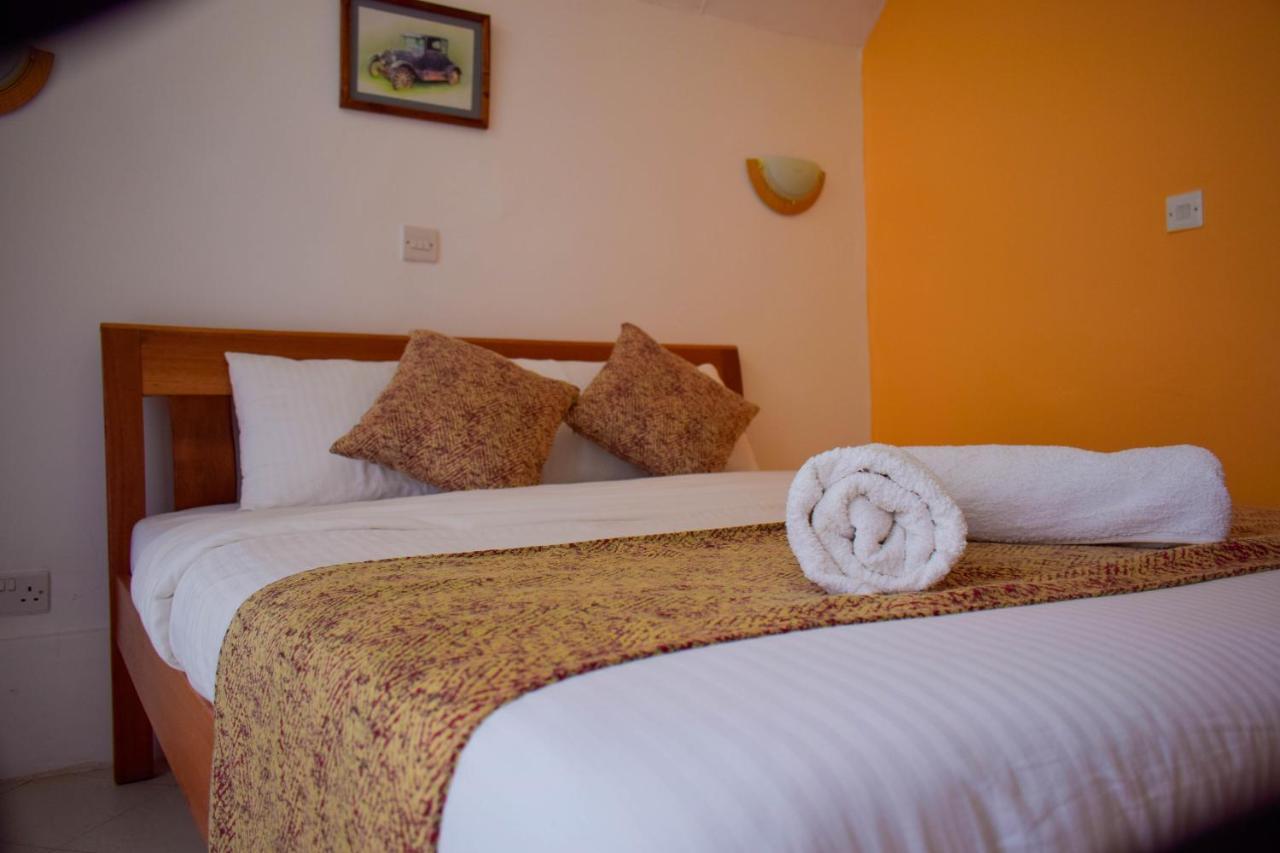 Camp Mahon Gardens Hotel Nanyuki Exterior photo
