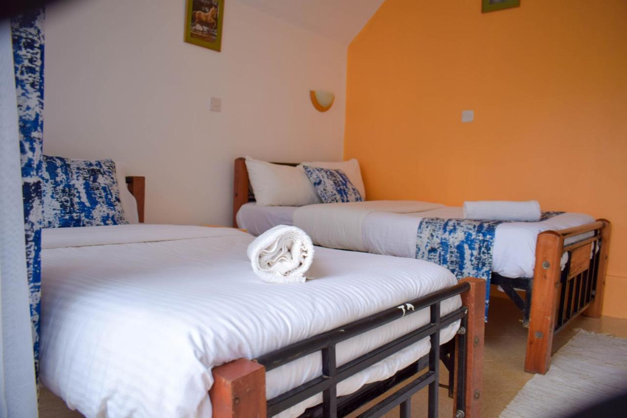 Camp Mahon Gardens Hotel Nanyuki Exterior photo